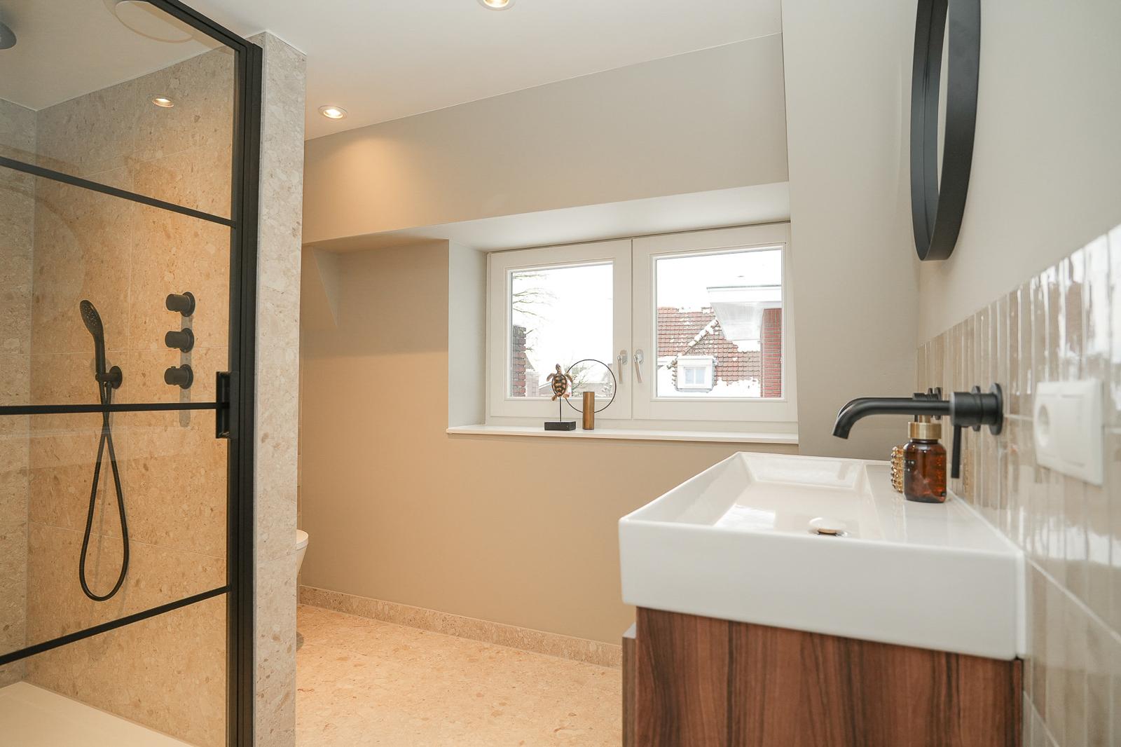 Badkamer na
